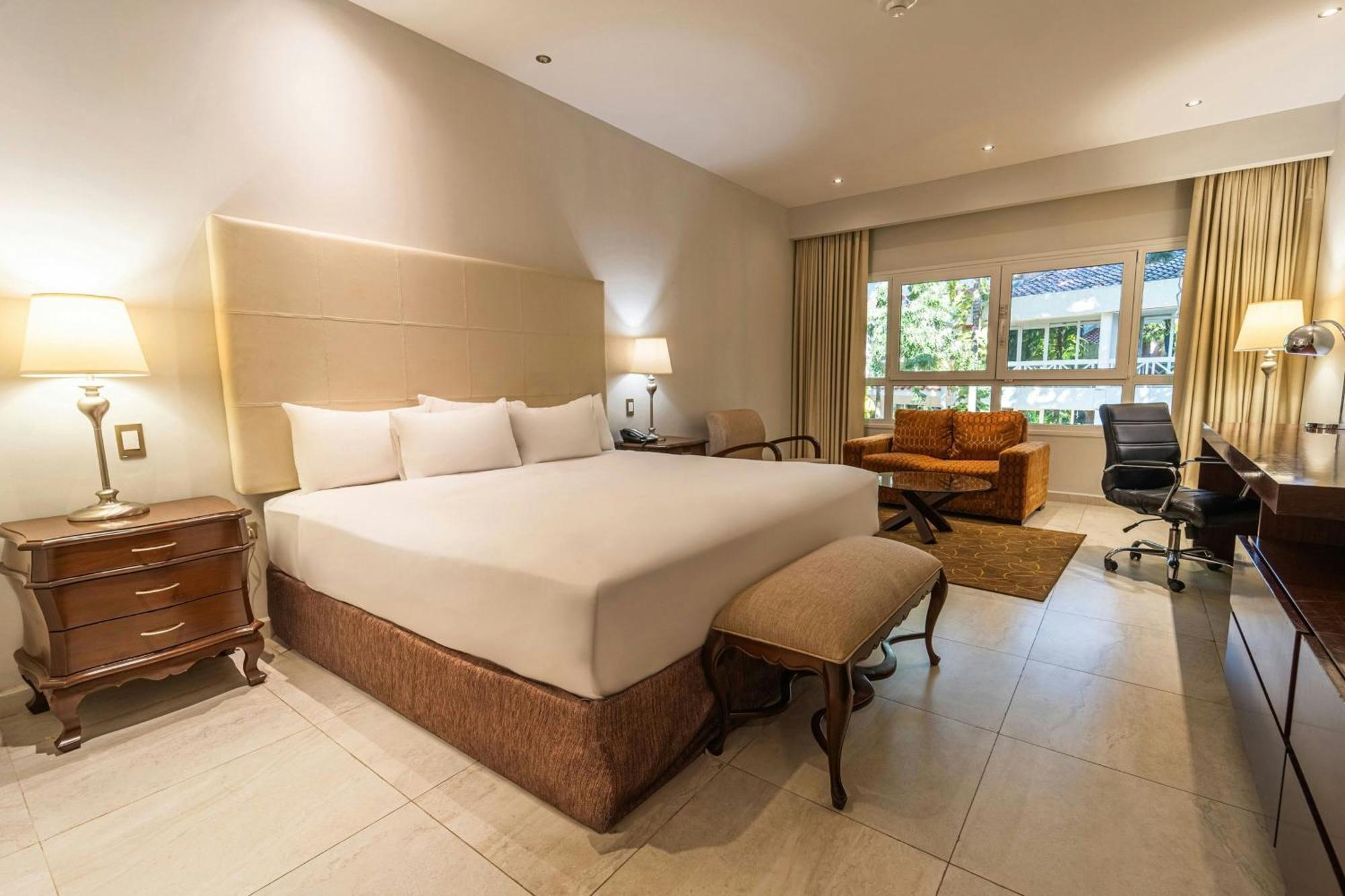 Los Tajibos, Santa Cruz De La Sierra, A Tribute Portfolio Hotel Экстерьер фото